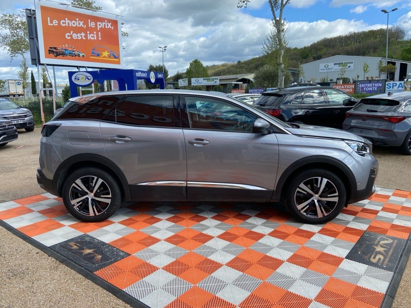 PEUGEOT 3008 - 1.2 PureTech 130 ALLURE