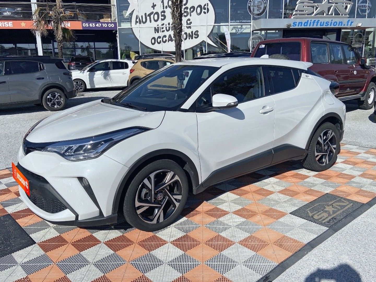 TOYOTA C-HR HYBRIDE 1.8 122 STYLE JA 18" 1 ére main